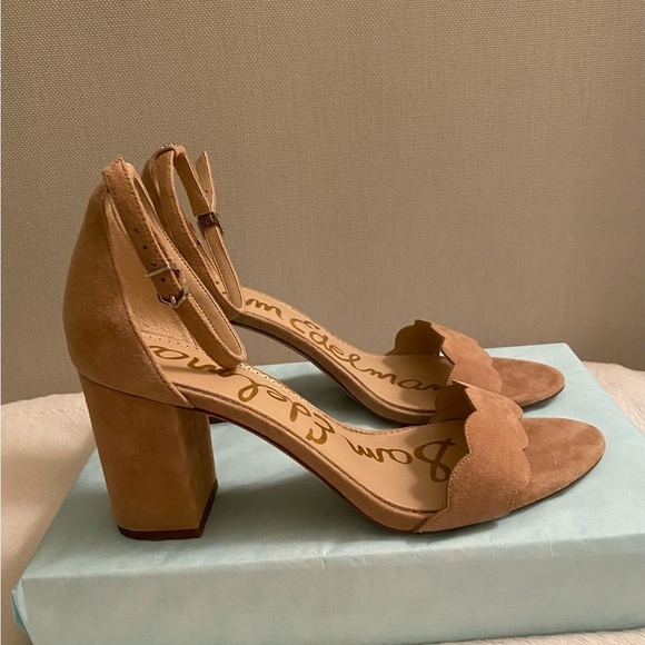 Sam Edelman Suede Odila Tan Scalloped Sandal Size 13 - Picture 1 of 11